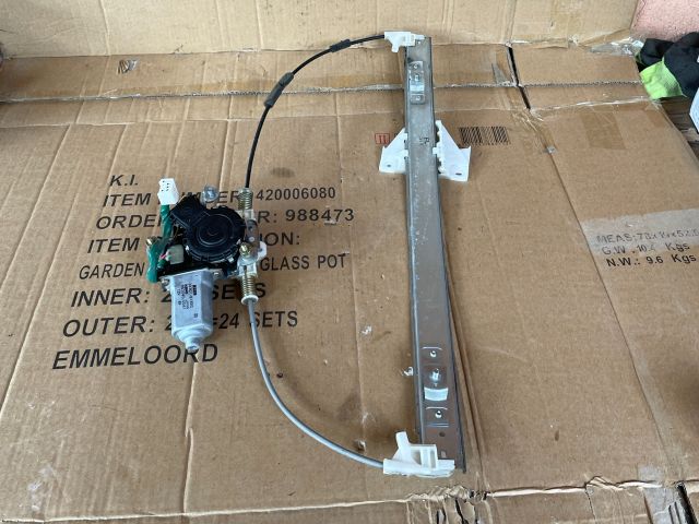 bontott MAZDA MPV Bal első Ablakemelő Motor