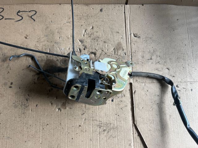 bontott MAZDA MPV Bal első Ajtózár