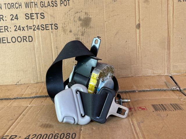 bontott MAZDA MPV Bal első Biztonsági Öv