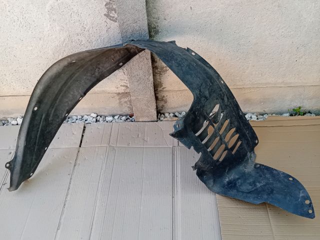 bontott MAZDA MPV Bal első Első Dobbetét (Kerékjárati, Műanyag)