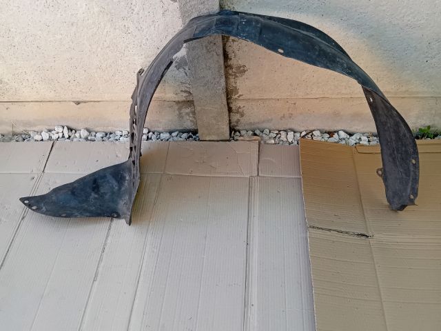 bontott MAZDA MPV Bal első Első Dobbetét (Kerékjárati, Műanyag)