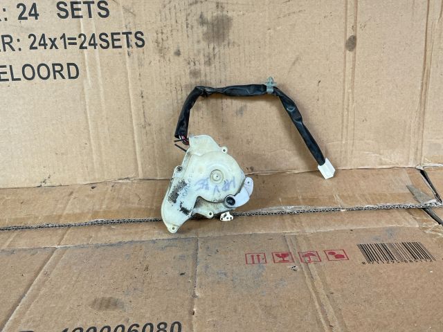 bontott MAZDA MPV Bal első Központizár Motor