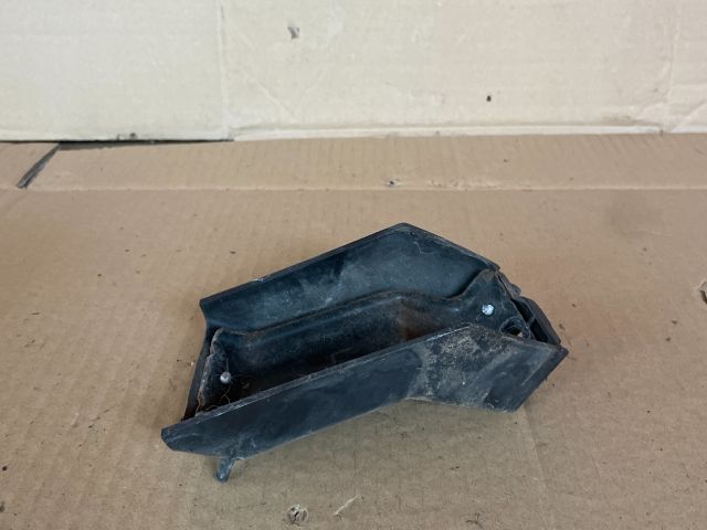 bontott MAZDA MPV Bal első Lökhárító Tartó (Műanyag)