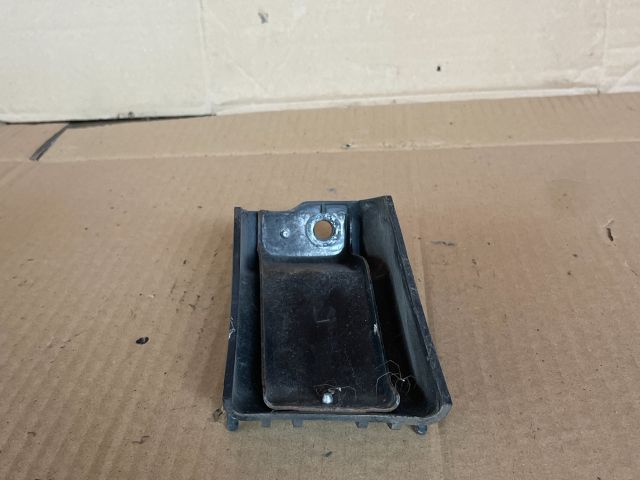 bontott MAZDA MPV Bal első Lökhárító Tartó (Műanyag)