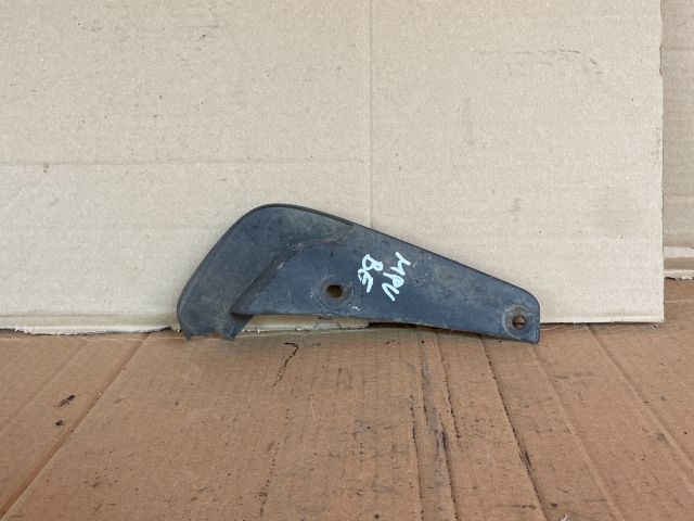 bontott MAZDA MPV Bal első Sárvédő Gumi