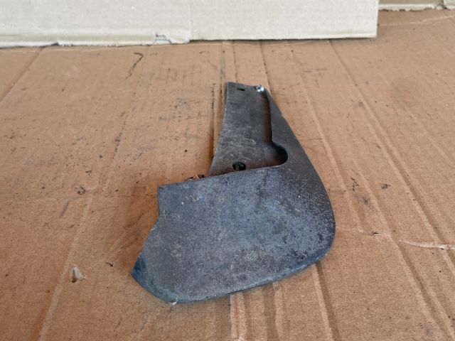 bontott MAZDA MPV Bal első Sárvédő Gumi