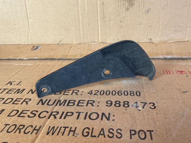 bontott MAZDA MPV Bal első Sárvédő Gumi