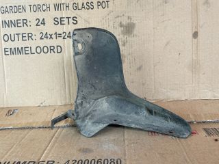 bontott MAZDA MPV Bal első Sárvédő Gumi