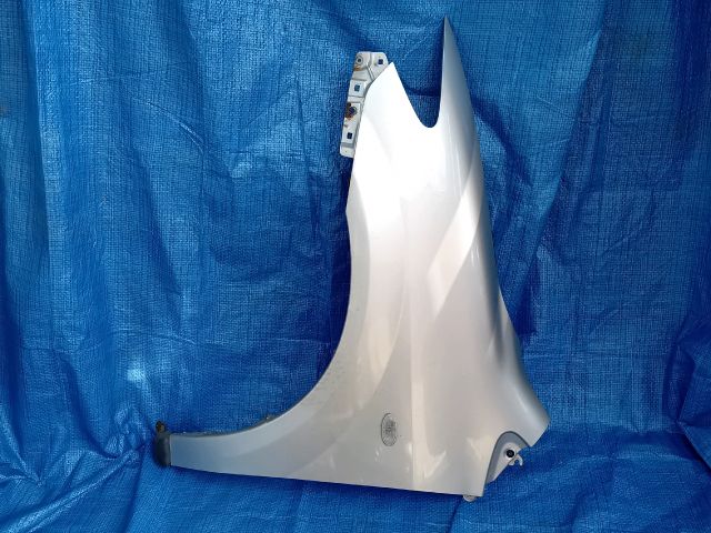 bontott MAZDA MPV Bal első Sárvédő