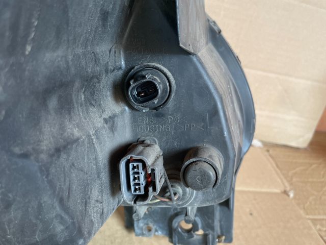 bontott MAZDA MPV Bal Fényszóró