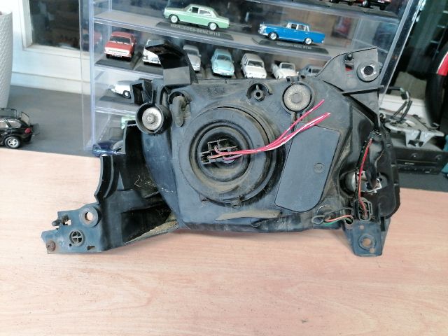 bontott MAZDA MPV Bal Fényszóró