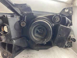 bontott MAZDA MPV Bal Fényszóró