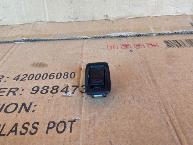 bontott MAZDA MPV Bal hátsó Ablakemelő Kapcsoló