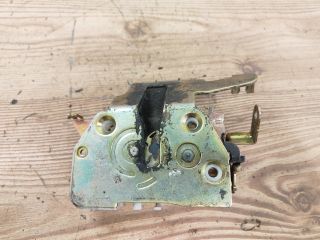 bontott MAZDA MPV Bal hátsó Ajtózár