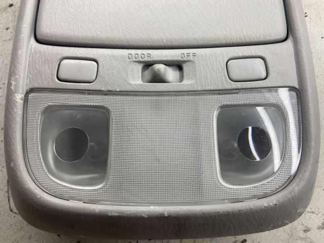 bontott MAZDA MPV Beltér Világítás Első