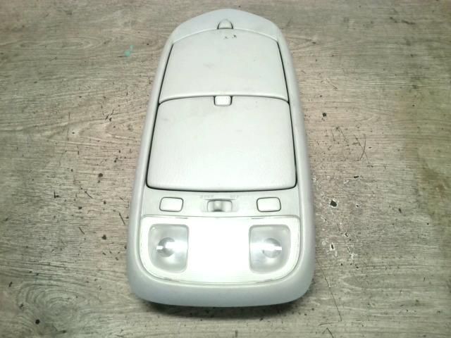 bontott MAZDA MPV Beltér Világítás Első