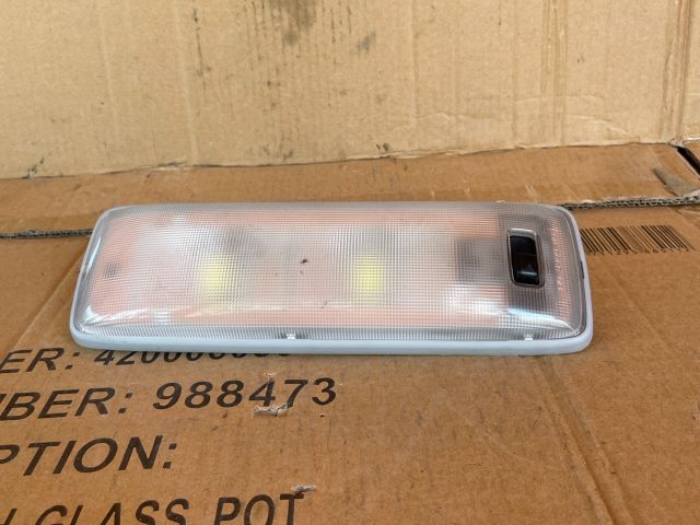 bontott MAZDA MPV Beltér Világítás Hátsó