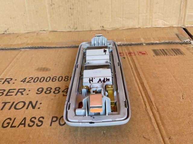 bontott MAZDA MPV Beltér Világítás Hátsó