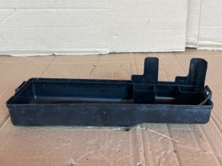 bontott MAZDA MPV Biztosítéktábla Fedél