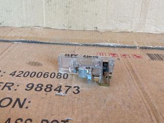 bontott MAZDA MPV Csomagtér Világítás