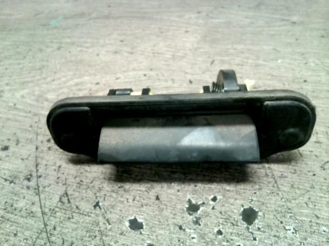 bontott MAZDA MPV Csomagtérajtó Kilincs