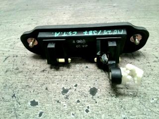 bontott MAZDA MPV Csomagtérajtó Kilincs