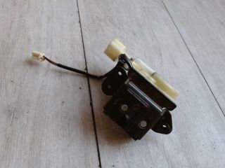 bontott MAZDA MPV Csomagtérajtó Zárszerkezet