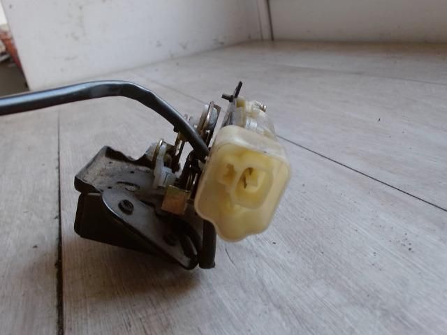 bontott MAZDA MPV Csomagtérajtó Zárszerkezet