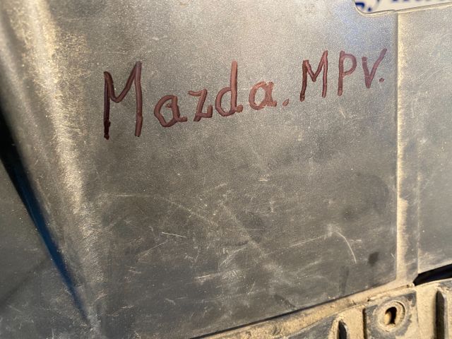 bontott MAZDA MPV Első Lökhárító Alsó Középső Díszrács