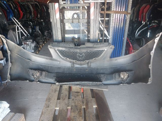 bontott MAZDA MPV Első Lökhárító (Részeivel)