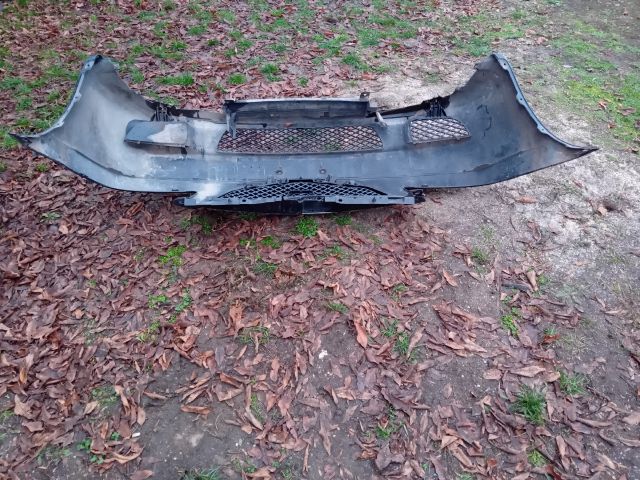 bontott MAZDA MPV Első Lökhárító (Részeivel)