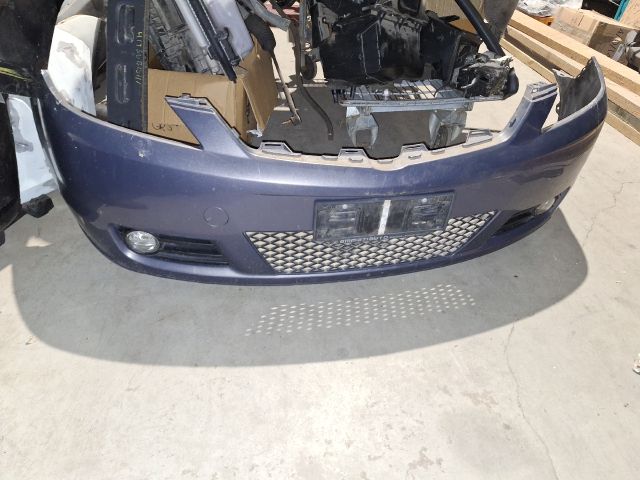 bontott MAZDA MPV Első Lökhárító (Részeivel)