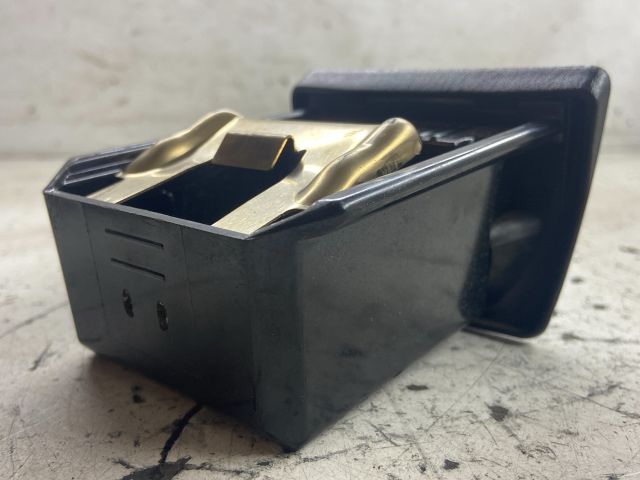 bontott MAZDA MPV Első Tároló Rekesz