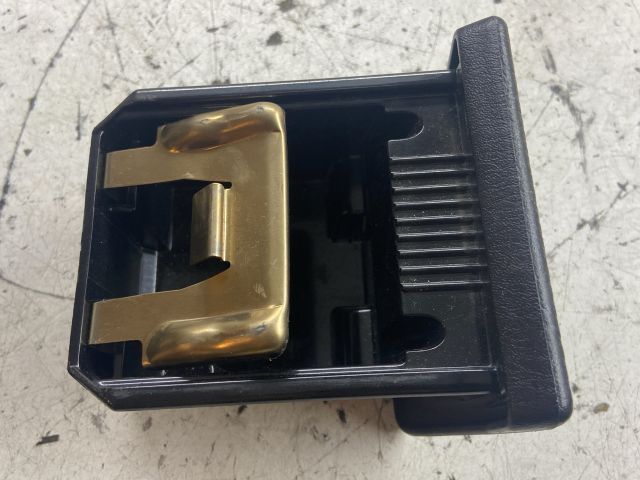 bontott MAZDA MPV Első Tároló Rekesz