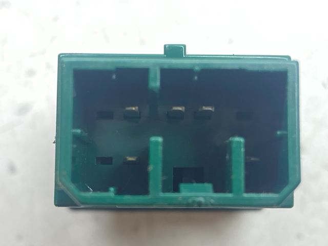 bontott MAZDA MPV Fényszórómagasság Állító Kapcsoló