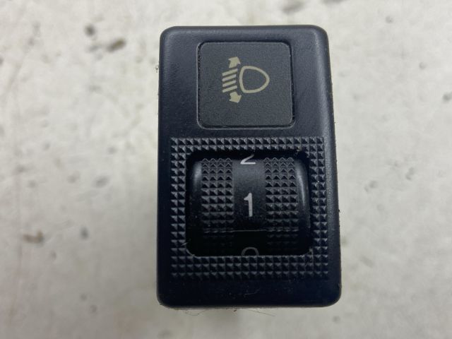 bontott MAZDA MPV Fényszórómagasság Állító Kapcsoló