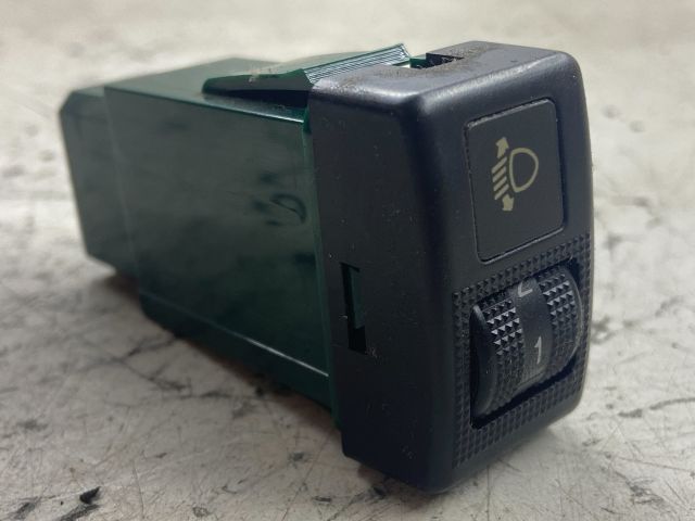 bontott MAZDA MPV Fényszórómagasság Állító Kapcsoló