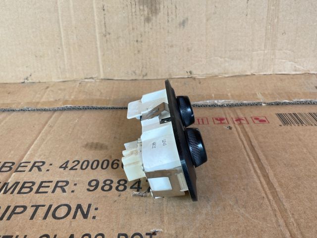 bontott MAZDA MPV Fűtéskapcsoló (Nem klímás)