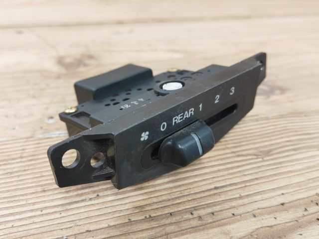 bontott MAZDA MPV Fűtéskapcsoló