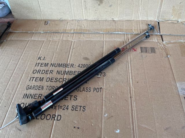 bontott MAZDA MPV Gázrugós Kitámasztó Teleszkóp Pár Csomagtérajtó