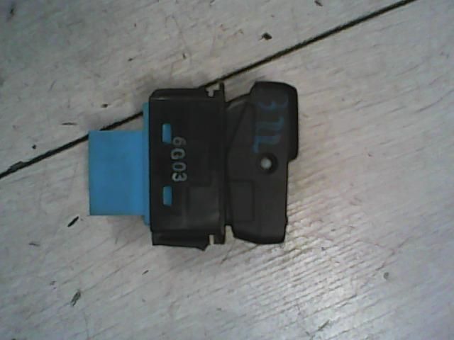 bontott MAZDA MPV Hátsó Ablaktörlő Kapcsoló