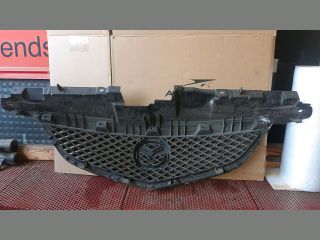 bontott MAZDA MPV Hűtőrács