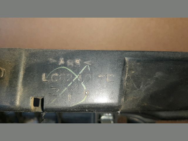 bontott MAZDA MPV Hűtőrács