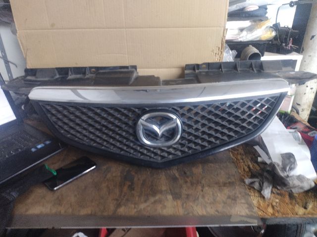 bontott MAZDA MPV Hűtőrács