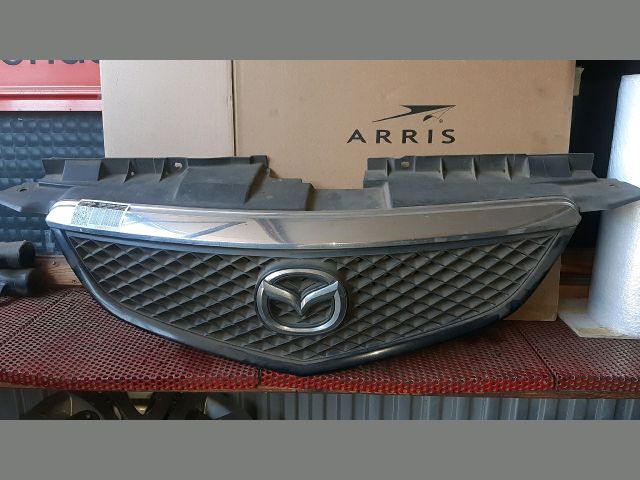 bontott MAZDA MPV Hűtőrács