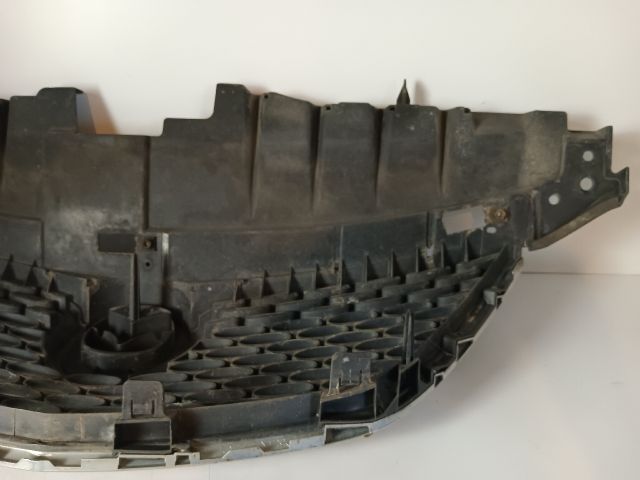 bontott MAZDA MPV Hűtőrács