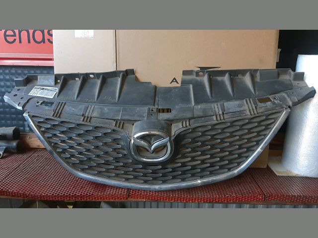 bontott MAZDA MPV Hűtőrács