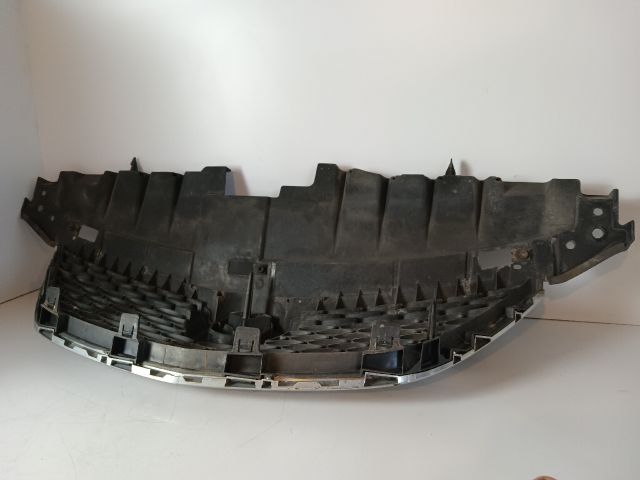 bontott MAZDA MPV Hűtőrács