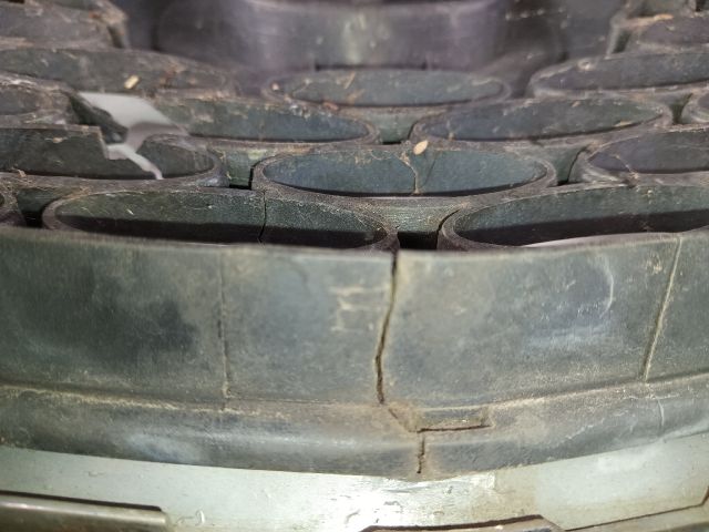 bontott MAZDA MPV Hűtőrács