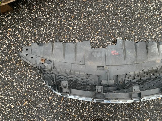 bontott MAZDA MPV Hűtőrács